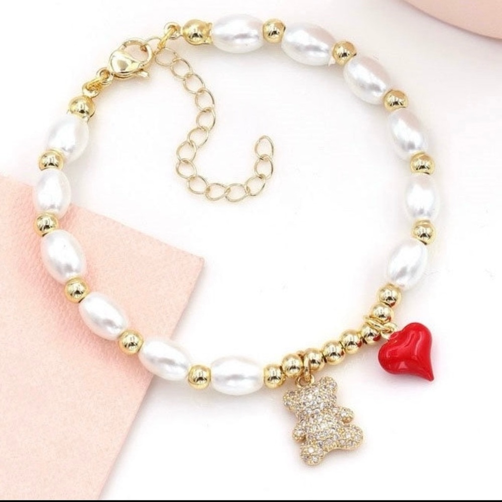 Elegant Gold and White Pearl Bracelet with Red Heart Charm